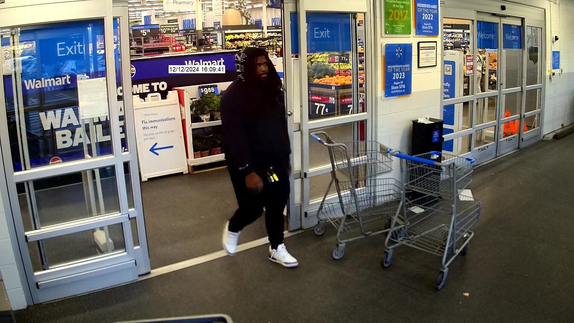 Suspect in fraudulent check case at Walmart